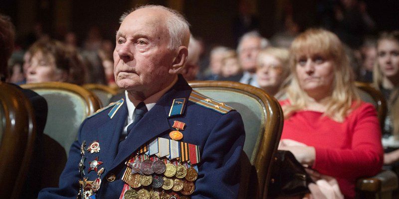 Сергей Собянин подписал распоряжение о выплате материальной помощи ветеранам ко Дню Победы
