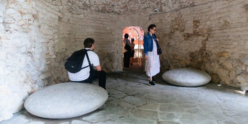 В саду имени Н.Э. Баумана завершилась реставрация грота конца XVIII — начала XIX века