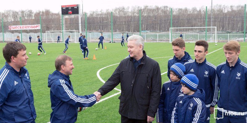 Сергей Собянин открыл новый футбольный стадион в Чертанове
