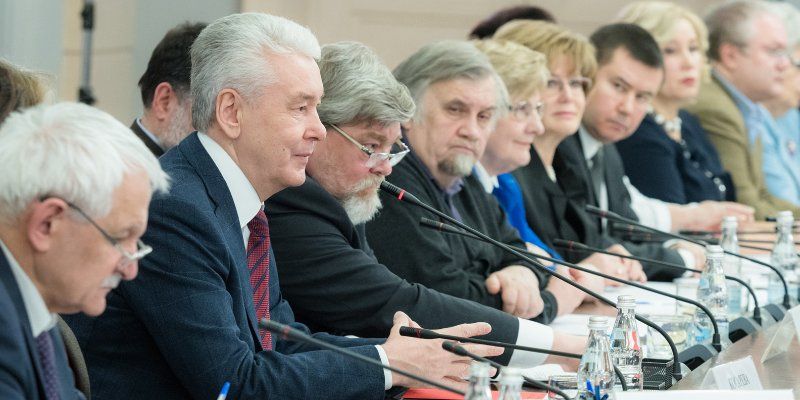 Сергей Собянин поддержал предложение общественников о создании электронной площадки для пожилых людей