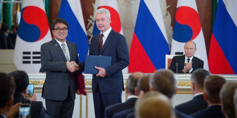 Сергей Собянин и Джон Сан Хун подписали Меморандум о взаимопонимании между Правительством Москвы и южнокорейской клиникой