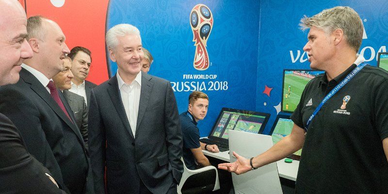 Сергей Собянин и Джанни Инфантино открыли международный вещательный центр ЧМ-2018