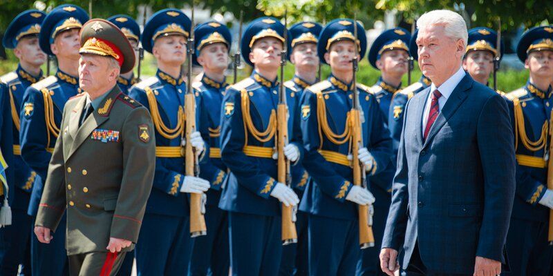 В День памяти и скорби Сергей Собянин возложил венки к Могиле Неизвестного Солдата