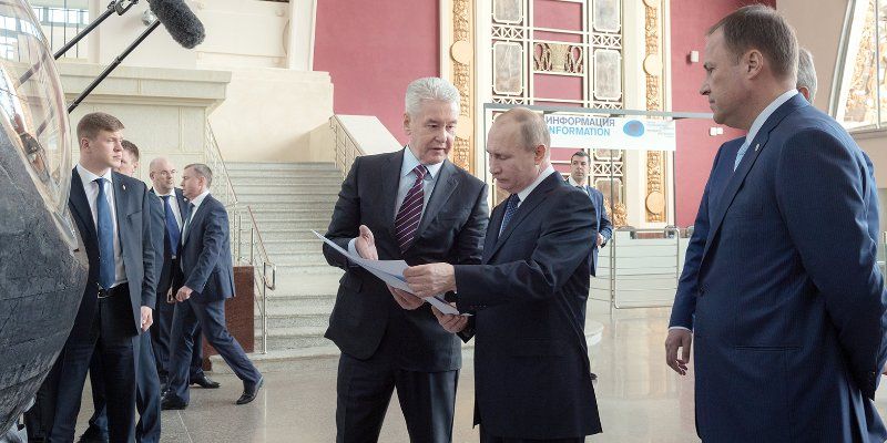Владимир Путин и Сергей Собянин открыли музей «Космонавтика и авиация» на ВДНХ