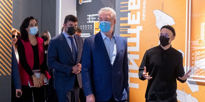 Сергей Собянин открыл выставку «Открой#Моспром. Механизмы большого города» на «Винзаводе»