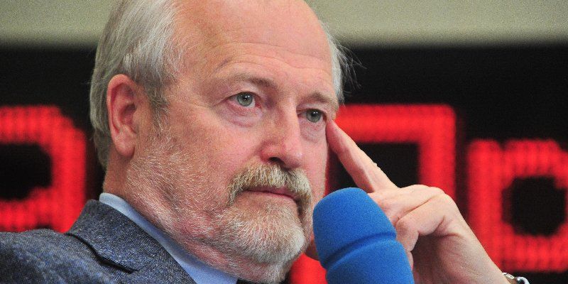 Сергей Собянин поздравил с днем рождения Владимира Хотиненко
