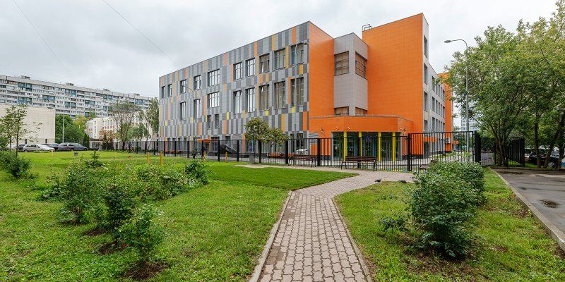 В этом году в Москве построят около 30 детских садов и школ