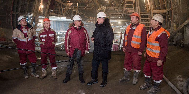 Сергей Собянин: Строители ведут работы на всех участках Большой кольцевой линии метро