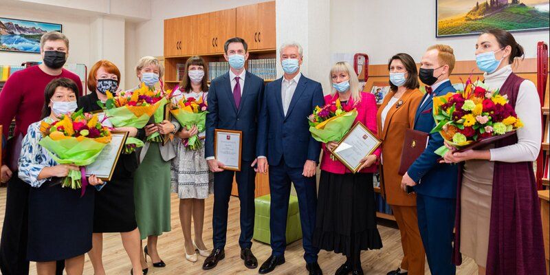 Сергей Собянин: В московские школы будет поставлено более 100 тысяч новых компьютеров