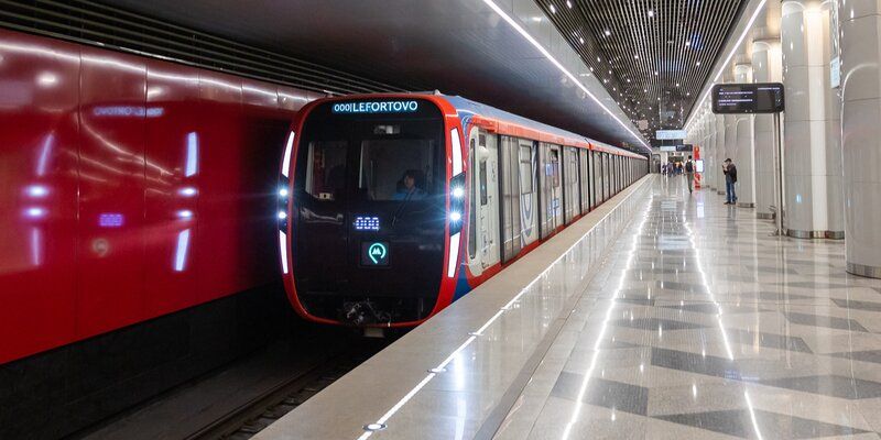 К 2027 году метро придет в Троицк, а МЦД увеличится до пяти линий — Сергей Собянин