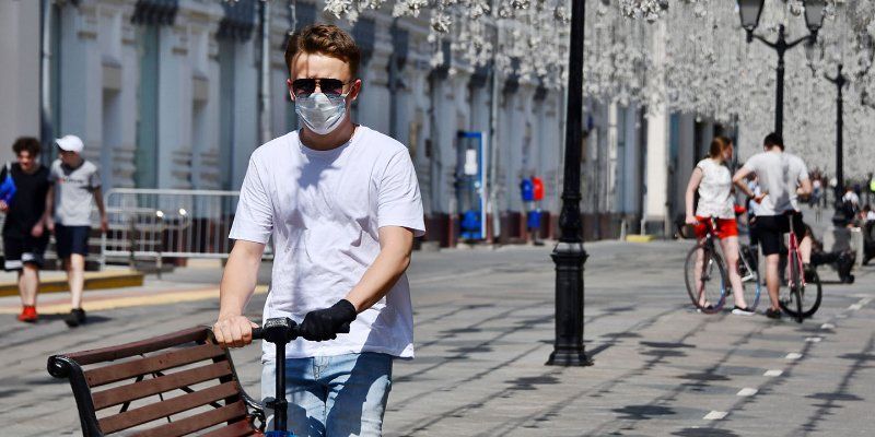 Положительная динамика: заболеваемость COVID-19 в Москве еженедельно идет на спад
