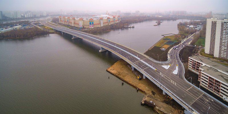 В столице открылось движение по автомобильному мосту через Кожуховский затон