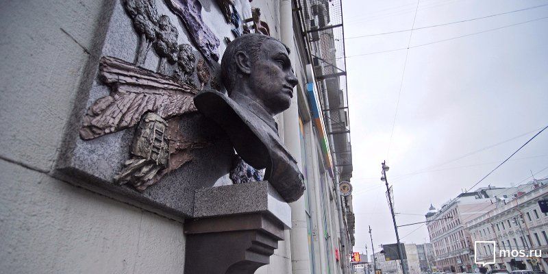 Москва планирует изменить срок установки мемориальных досок