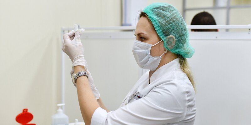 1,3 миллиона москвичей сделали прививку от коронавируса