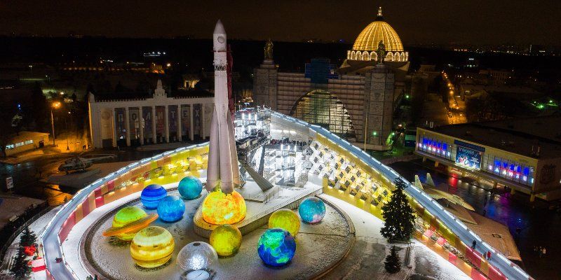 На ВДНХ заработали самые большие в столице тюбинговые горки