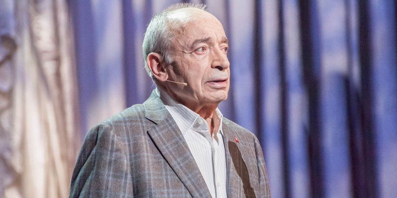 Сергей Собянин поздравил с юбилеем народного артиста РСФСР Валентина Гафта