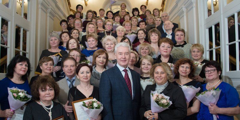 Сергей Собянин вручил награды социальным работникам