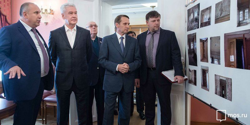 Сергей Собянин осмотрел отреставрированную усадьбу на Воронцовом Поле
