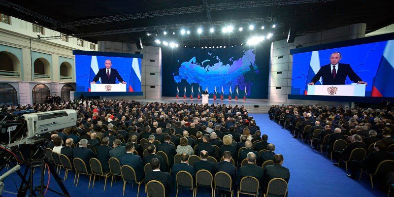 Владимир Путин обратился с ежегодным посланием к Федеральному Собранию