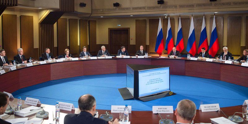 Вопросы безопасности дорожного движения обсудили на заседании Президиума Госсовета