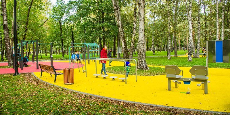На севере Москвы благоустроили парк «Вагоноремонт»